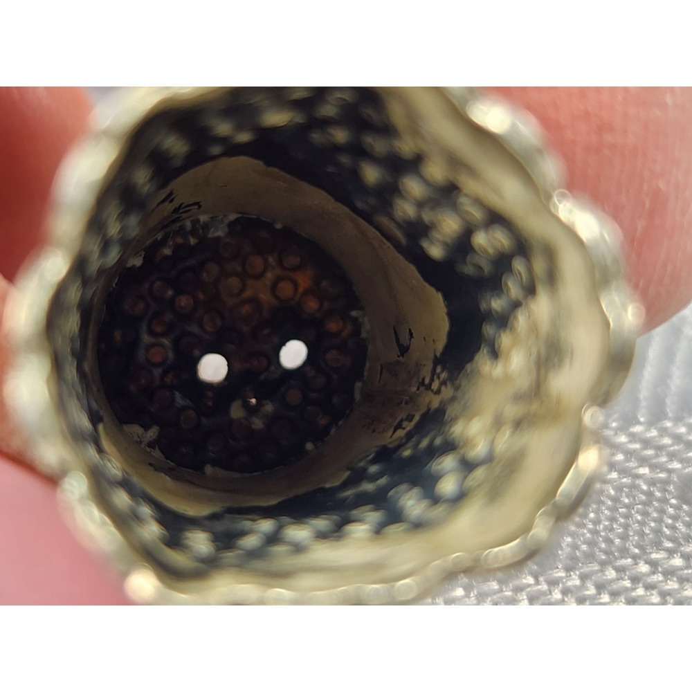 Vintage Sterling Silver Thimble with Filigree Floral Design and Copper Top 1930 - Picture 5 of 6